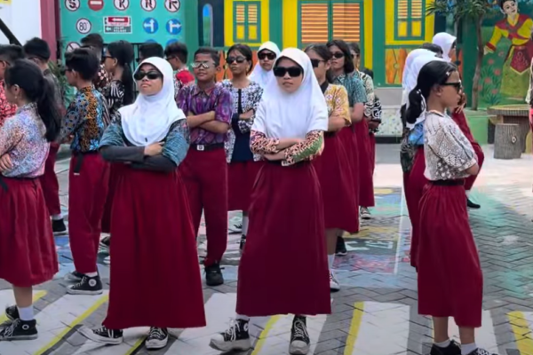 Batik’s Day “Senam Kreasi 7 Kebiasaan Anak Indonesia Hebat”